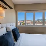 Two Bed - Walk To The